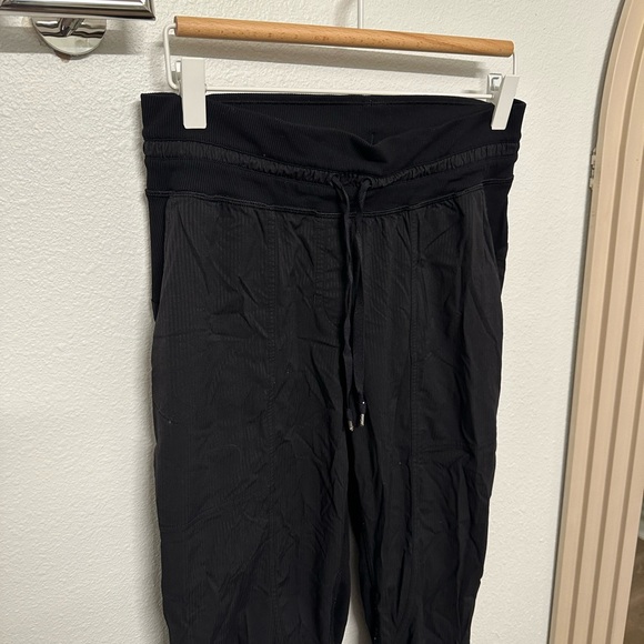 Lululemon Dance Studio Mid-Rise Cropped Pant - Black - Picture 2 of 12